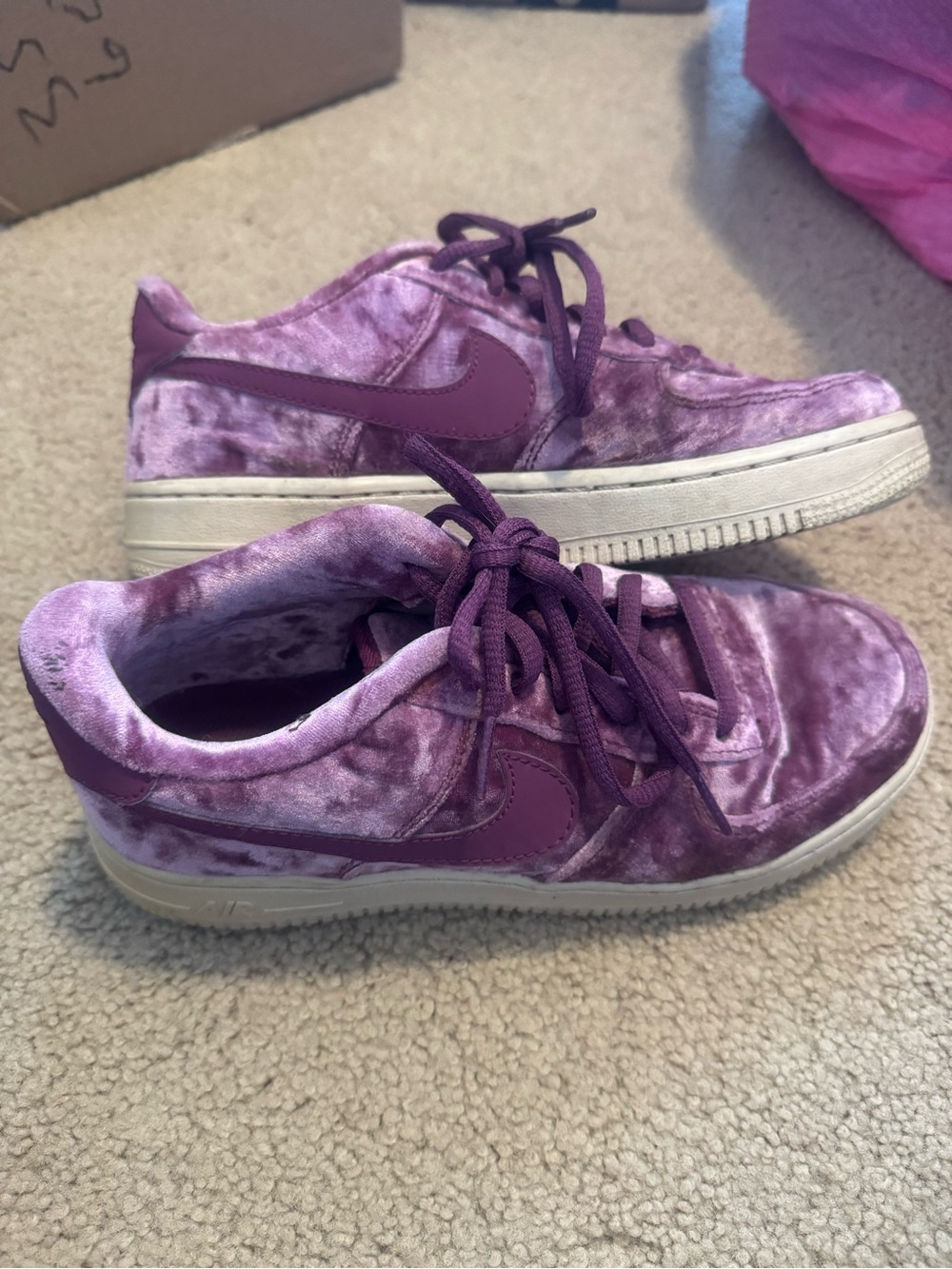 Nike Kids Purple Velvet Low-Top Sneakers